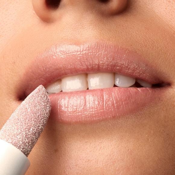 Huda Beauty hydrating diamond balm - Picture 4 of 6